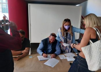 Τρίκαλα | Με ικανοποιητική συμμετοχή ο 2ος γύρος των εσωκομματικών εκλογών στο ΠΑΣΟΚ-Κίνημα Αλλαγής