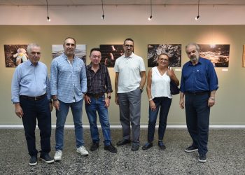 Επισκεψη του Μορφωτικού Ιδρύματος της  Ένωσης Συντακτών Θεσσαλίας  Στερεάς Ελλάδας και Εύβοιας στην έκθεση των φωτορεπόρτερ με θεμα τον Daniel