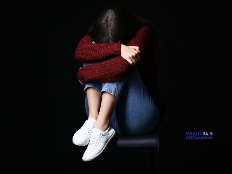 Νύφη 72χρονου στην Θεσσαλονίκη έβαλε τα παιδιά της να καταγγείλουν τον παππού (VIDEO)
