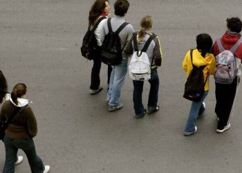 Σχολικές εκδρομές: Τι αλλάζει, σύμφωνα με το σχέδιο υπουργικής απόφασης