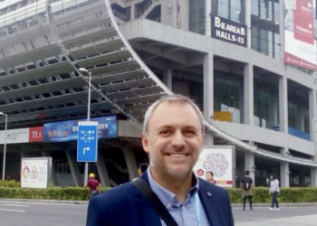 Ο Βασίλης Λαφαζάνης υποψήφιος με τον Βασίλη Γιαγιάκο στο Εμπορικό Τμήμα για ένα σύγχρονο και καινοτόμο Επιμελητήριο