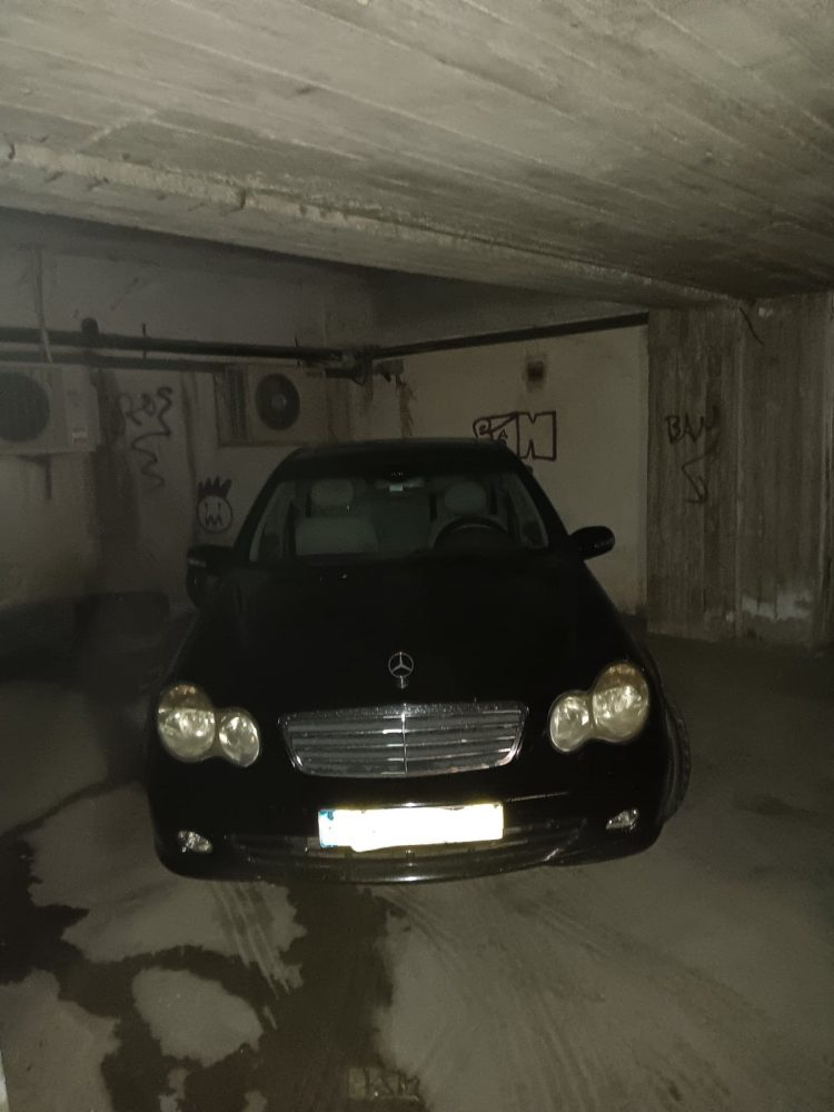 ΠΩΛΕΙΤΑΙ υπόγειο ανοιχτό πάρκινγκ με συρόμενη πόρτα ασφαλείας στο Κέντρο των Τρικάλων