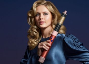 Curly or straight? Το… μυστικό για να πετύχεις κάθε hair look