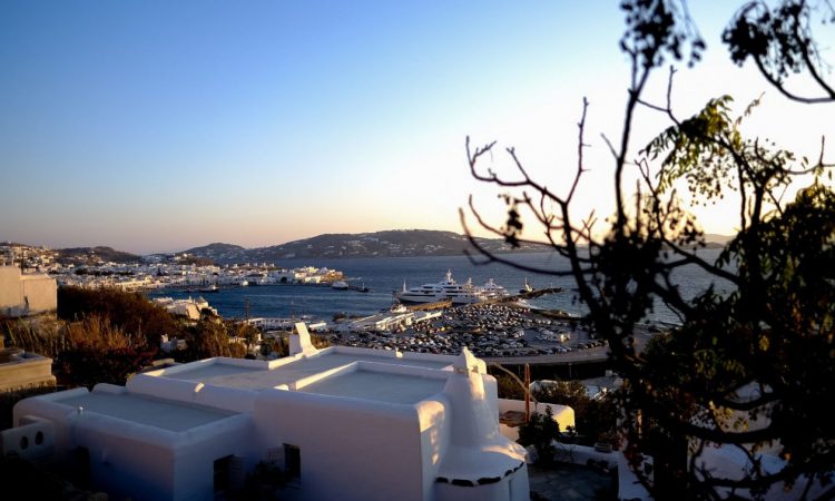 Telegraph: Στην Ελλάδα δύο από τα πιο άσχημα μέρη στην Ευρώπη