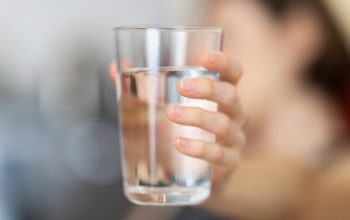 Πόσο νερό πρέπει να πίνετε όταν γυμνάζεστε