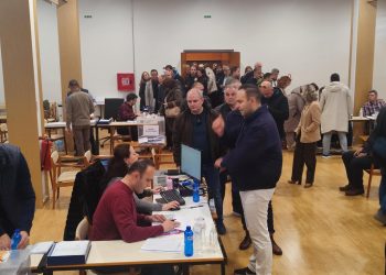 Εκλογές Επιμελητηρίου Τρικάλων: Μεγάλη συμμετοχή από νωρίς την Κυριακή