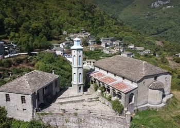 Το χωριό του Ζαγορίου όπου οι γυναίκες ήταν από τις πρώτες που φόρεσαν ευρωπαϊκά ρούχα