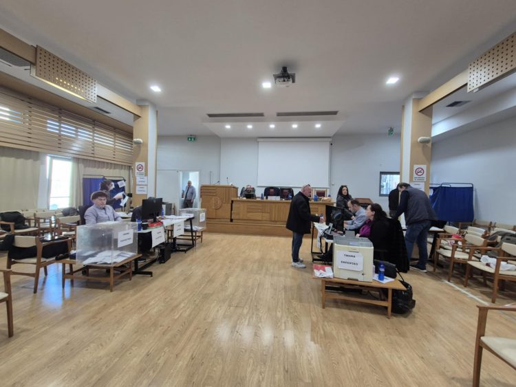 Περισσότερα από 2.000 μέλη προσήλθαν στις κάλπες του Επιμελητηρίου