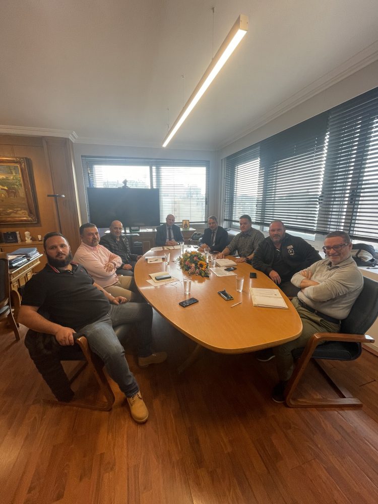 Συνάντηση κτηνοτρόφων με τον Υπουργό Αγροτικής Ανάπτυξης και Τροφίμων κ. Κ. Τσιάρα