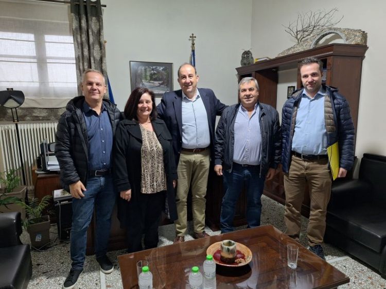 Επίσκεψη του Διευθυντή της Δευτεροβάθμιας Εκπαίδευσης Τρικάλων κ. Καπανιάρη Αλέξανδρου στον Δήμαρχο Πύλης