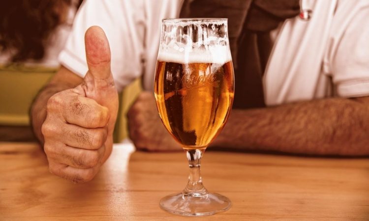 Τα οφέλη της καθημερινής κατανάλωσης μπύρας, σύμφωνα με τους ειδικούς