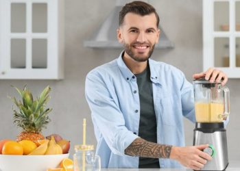 Πώς αλλάζει η θρεπτικότητα των φρούτων όταν τα βάζετε στο μπλέντερ