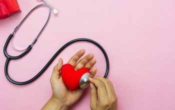 Χοληστερίνη: Παίρνετε στατίνες; Ενισχύστε τα αποτελέσματά τους με αυτές τις τρεις συμβουλές
