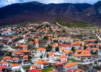 Οι Άλπεις στην Ελλάδα: Το χωριό με την ανεπανάληπτη ομορφιά που σε μεταφέρει στην Ελβετία