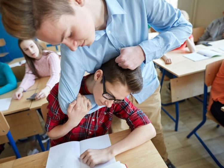 Βία και επιθετικότητα ανηλίκων: Μια πολυδιάστατη κοινωνική κρίση