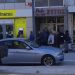 Ξέμειναν από χρήματα πολλά ΑΤΜ στα Τρίκαλα – Ουρές και ταλαιπωρία για τους πολίτες