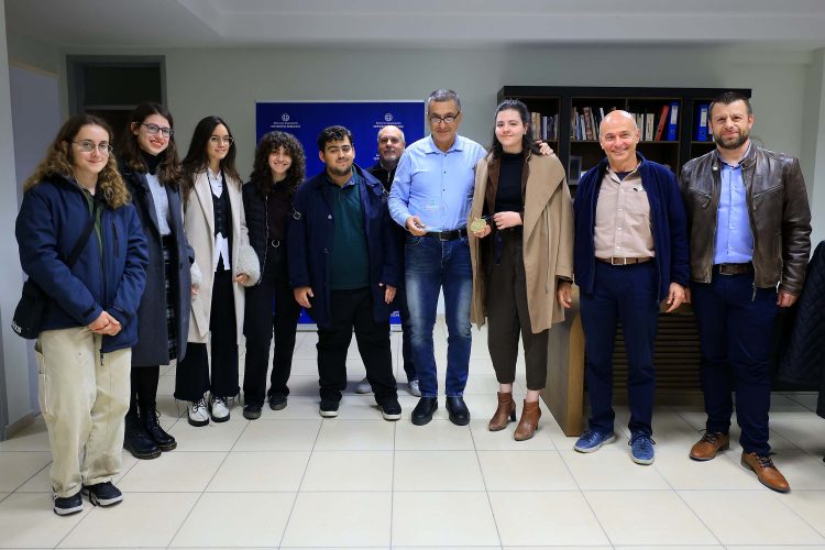 Στον Περιφερειάρχη Θεσσαλίας οι φοιτητές της ομάδας IGEM του Πανεπιστημίου Θεσσαλίας