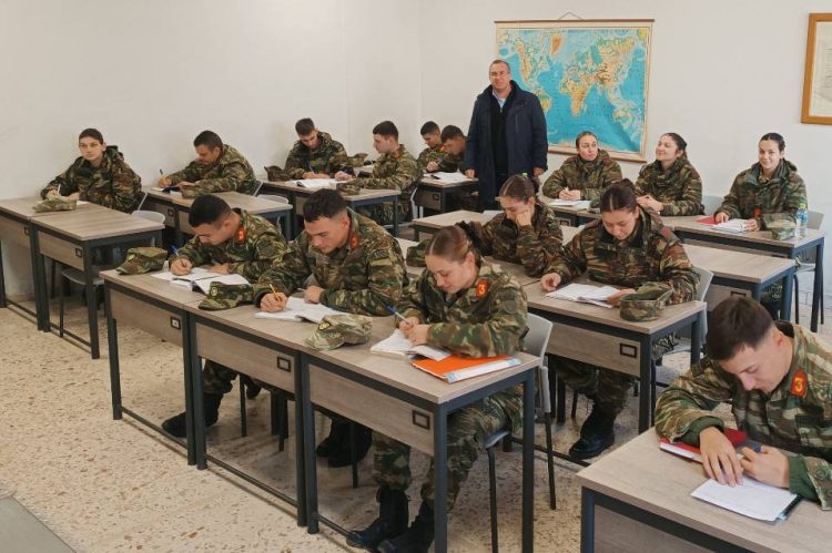 Σε τροχιά νέων τεχνολογιών οι Ένοπλες Δυνάμεις και η ΣΜΥ