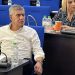 Κλείδωσαν τον Αγοραστό στην Περιφέρεια για να γλιτώσει από την επίθεση των συγγενών θυμάτων Τεμπών – Φυγαδεύτηκε από την Αστυνομία!