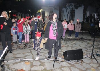 Η Φωταγώγηση του Χριστουγεννιάτικου Δένδρου στο Παλαιομονάστηρο