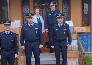 Συνεπείς στις κοινωνικές δράσεις οι Υπηρεσίες της Γενικής Περιφερειακής Αστυνομικής Διεύθυνσης Θεσσαλίας, στο πλαίσιο των εορτών των Χριστουγέννων και της Πρωτοχρονιάς