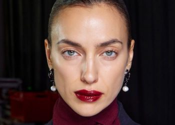 Red passion! 10 κόκκινα κραγιόν για τέλεια εορταστικά μακιγιάζ που ταιριάζουν σε κάθε επιδερμίδα