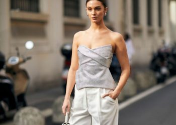 Οδηγός αγοράς: 10 extra glam παντελόνια για να φορέσεις στο ρεβεγιόν