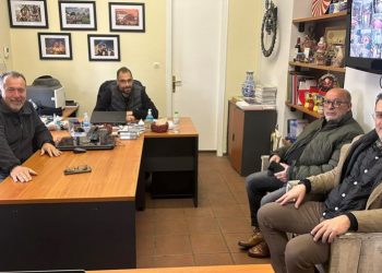 Με την διεύθυνση της e-trikala συναντήθηκε ο δήμαρχος Φαρκαδόνας