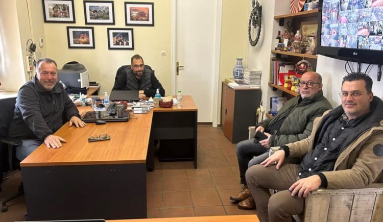 Με την διεύθυνση της e-trikala συναντήθηκε ο δήμαρχος Φαρκαδόνας