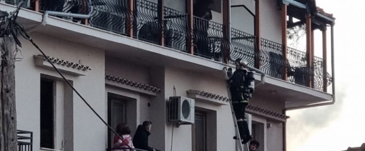 Τραγωδία: Νεκρός ο 55χρονος ιδιοκτήτης του ξενοδοχείου που ξέσπασε φωτιά στην Καλαμπάκα