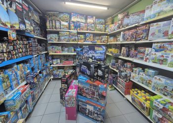 Φέτος τα Χριστούγεννα ξεκινούν από τα Junior Toys στα Τρίκαλα!