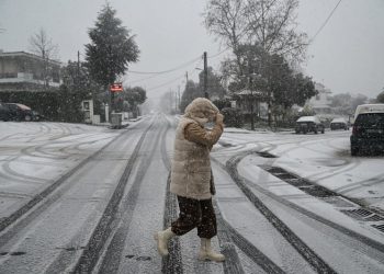 Έκτακτο δελτίο επιδείνωση καιρού εξέδωσε η ΕΜΥ – Καταιγίδες, χιονοπτώσεις και θυελλώδεις άνεμοι από αύριο Δευτέρα