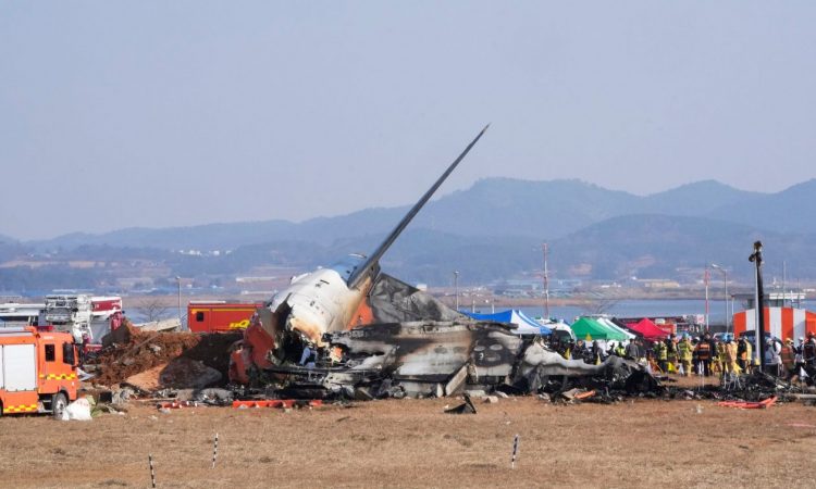Σε αυτή την θέση του αεροπλάνου μπορεί να σωθείς σε περίπτωση συντριβής