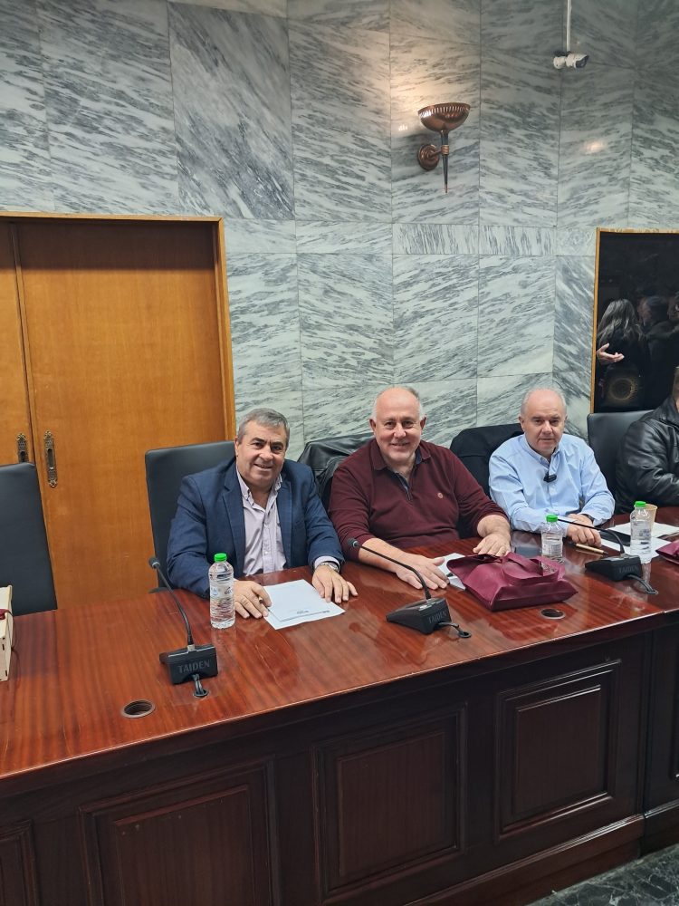 Ο Δήμαρχος Πύλης Κών/νος Μαράβας στην συνεδρίαση της ΚΕΔΕ