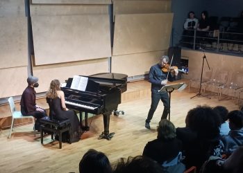 Ρεσιτάλ Μουσικής για τη «Φλόγα» στο Μουσείο Τσιτσάνη