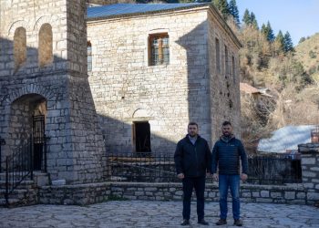 Ζωντανεύει η ιστορία στην Αγία Παρασκευή Ασπροποτάμου | Αποκαταστάθηκε η στέγη του Ιστορικού Σχολείου που χρονολογείται από το 1872