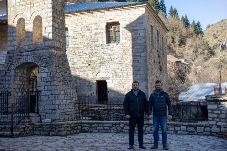 Ζωντανεύει η ιστορία στην Αγία Παρασκευή Ασπροποτάμου | Αποκαταστάθηκε η στέγη του Ιστορικού Σχολείου που χρονολογείται από το 1872
