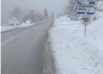 Ανοικτό το οδικό δίκτυο στο νομό Τρικάλων και σε όλη τη Θεσσαλία – Συνεχίζεται η η χιονόπτωση στα ορεινά 