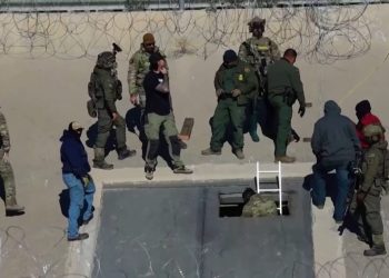 Πράκτορες αποκάλυψαν εξελιγμένη σήραγγα – Καρτέλ περνούσαν κρυφά ναρκωτικά και ανθρώπους στις ΗΠΑ