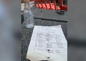 Μήνυμα σε μπουκάλι από το 1973 βρέθηκε σε εργοτάξιο πρώην κολυμβητηρίου