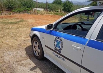 Τυρναβίτης είχε… οπλοστάσιο σε σπίτι και αποθήκες (ΕΙΚΟΝΕΣ)