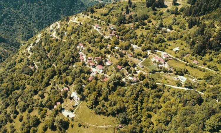 Το χωριό της Θεσσαλίας με τα πολλά λιβάδια