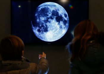 Συναγερμός για το μέλλον της Σελήνης – Μπήκε στα μνημεία πολιτιστικής κληρονομιάς «σε κίνδυνο»