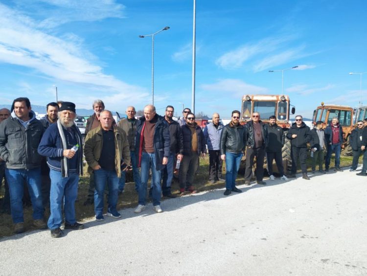 Ξεκίνησαν και στα Τρίκαλα οι αγροτικές κινητοποιήσεις χωρίς ωστόσο την αναμενόμενη συμμετοχή