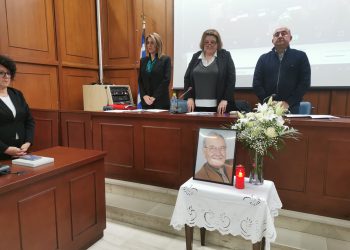 Συγκινητικές στιγμές στη συνεδρίαση του δημοτικού συμβουλίου Τρικκαίων μετά το θάνατο του Κων/νου Ππαπαστεργίου