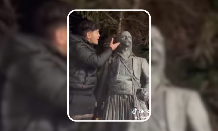 Θεσσαλονίκη: Καθάρισαν το άγαλμα του Κατσαντώνη που έβρισε και έφτυσε 15χρονος