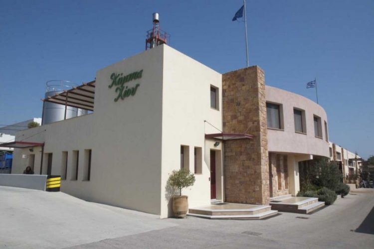 Στα “Ελληνικά Γαλακτοκομεία Α.Ε.” και η “Κάμπος Χίου”