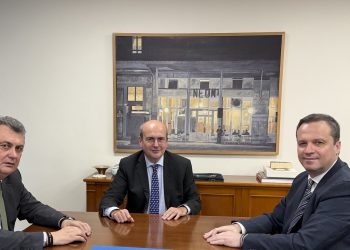 Συνάντηση εργασίας Θανάση Λιούτα -σε συνεργασία με τον Βουλ. Καρδίτσας Γιώργο Κωτσό- με τον Υπουργό Οικονομικών κ. Κωστή Χατζηδάκη