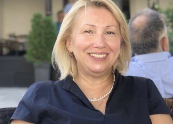Η υγεία σε κρίση: Οι παθογένειες του ΕΟΠΥΥ και οι προκλήσεις για ασθενείς και γιατρούς |Συνέντευξη με την Μαρία Αθανασίου