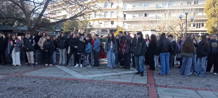 Μετά μουσικής ανέδειξαν τα προβλήματα οι μαθητές του Μουσικού Σχολείου Τρικάλων